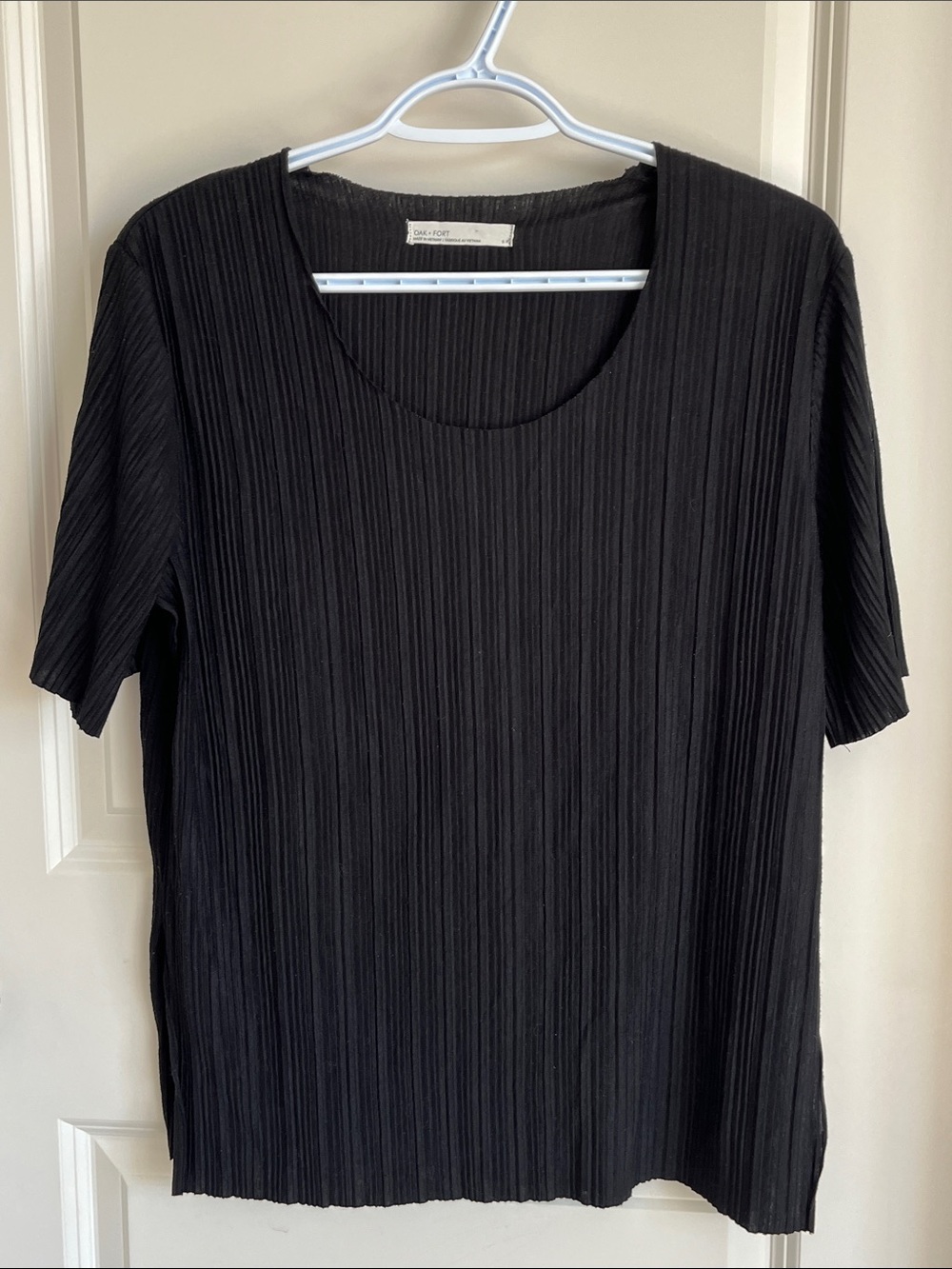 OAK + FORT Black Pleated Short Sleeve Tee